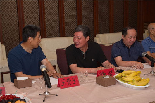 08、中国食品工业协会会长代表徐坚精彩发言.jpg